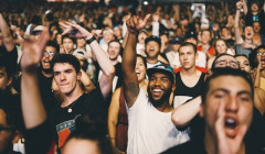 sports fans cheering